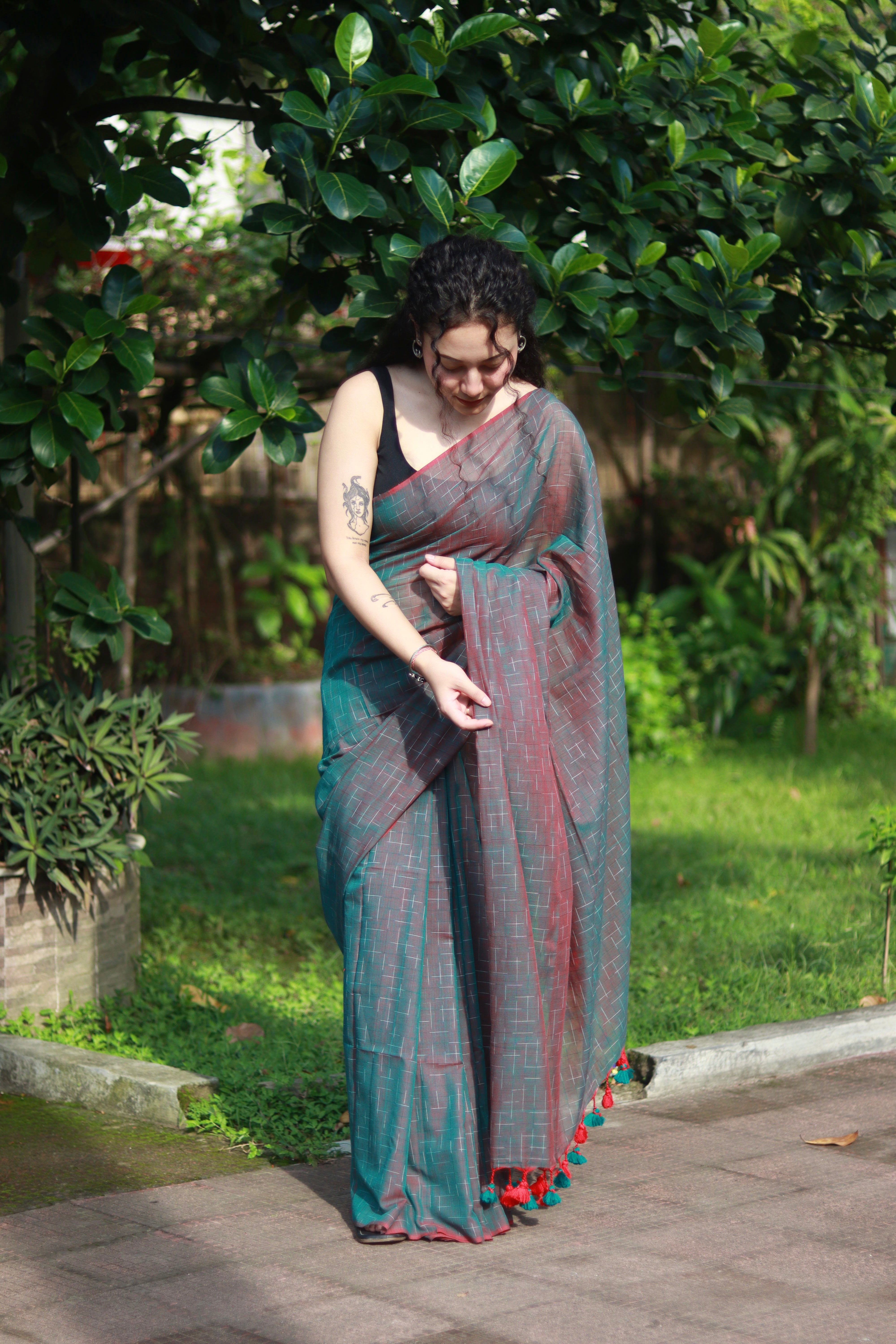 Ikkat in hara-laal