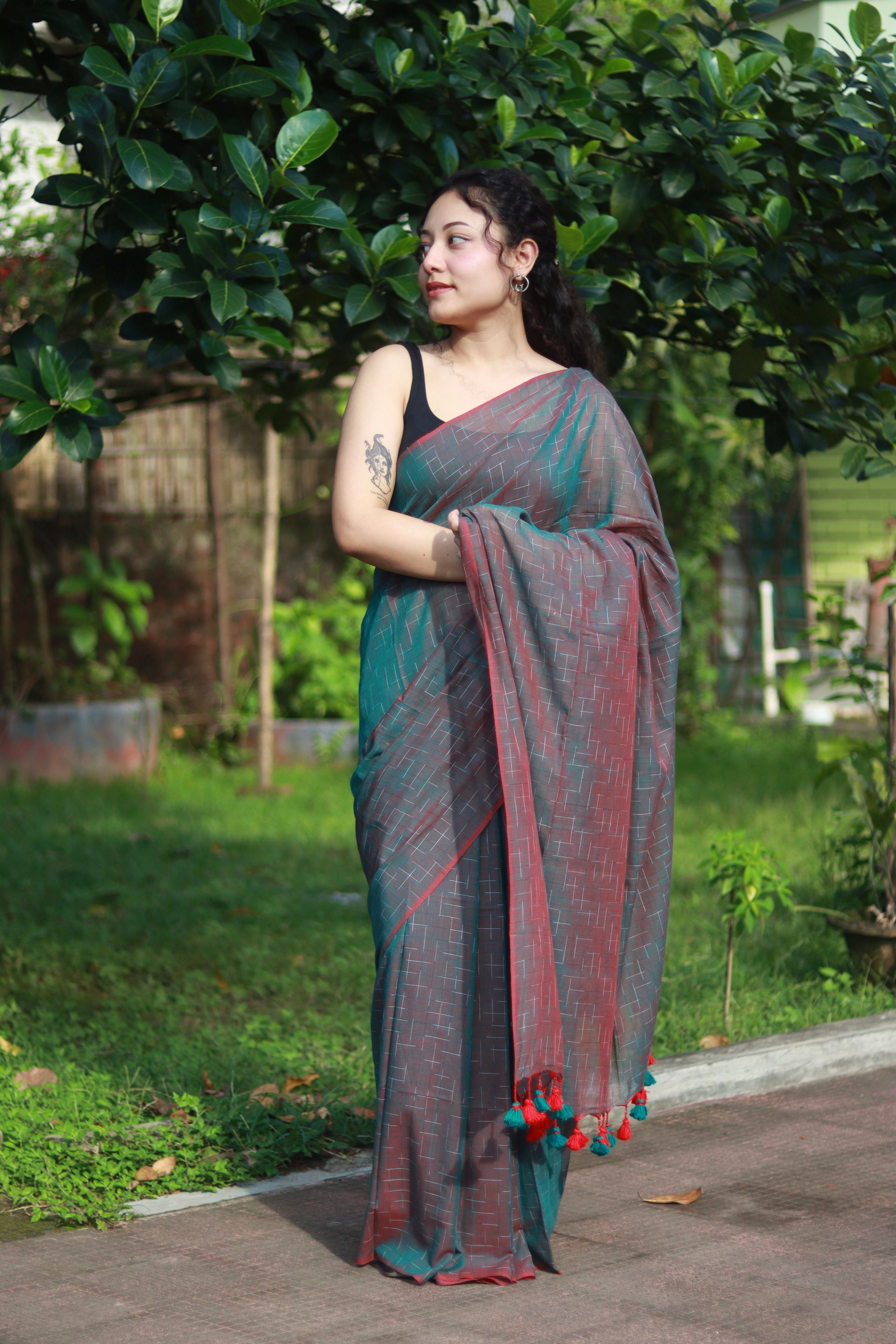 Ikkat in hara-laal