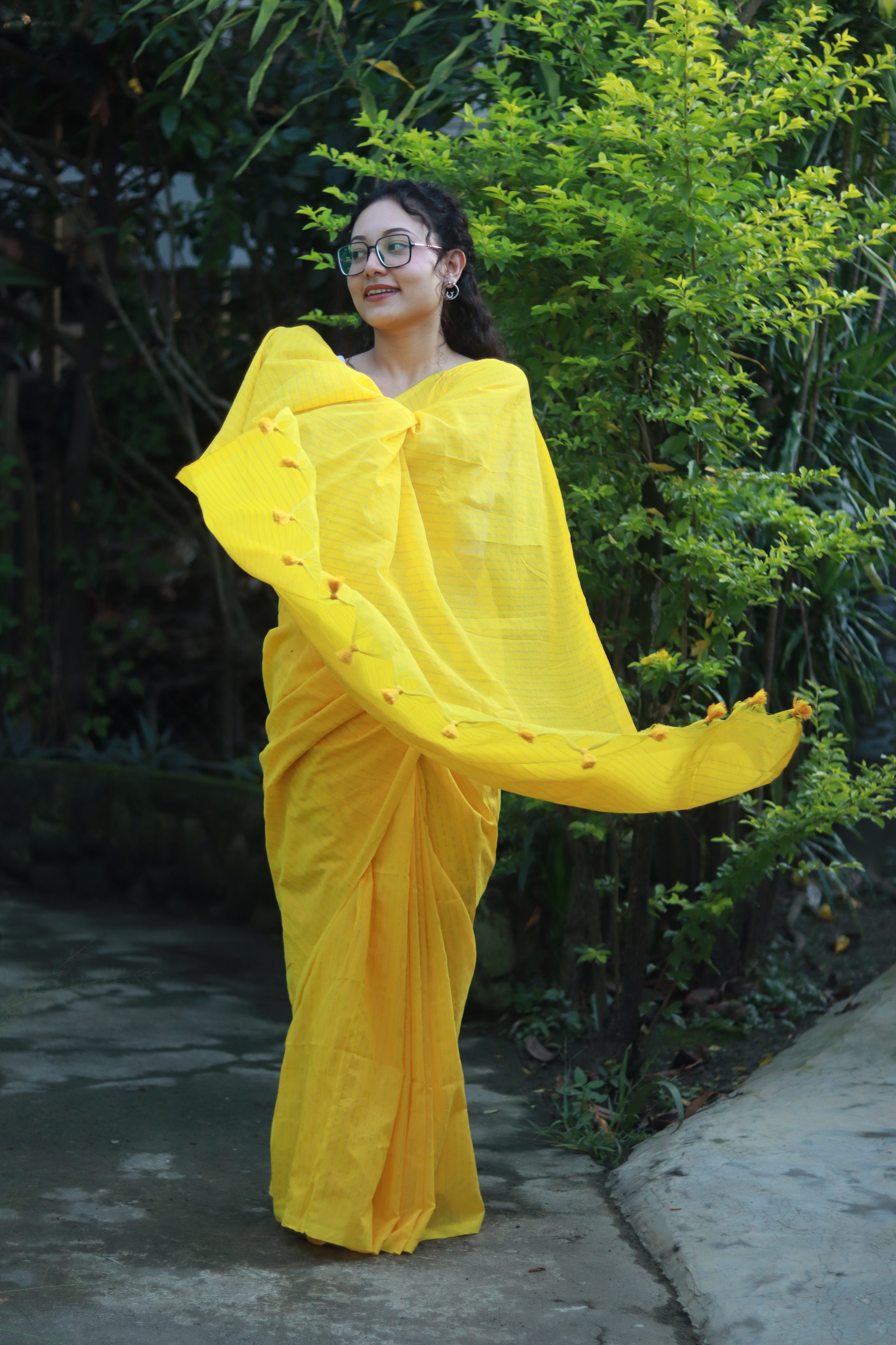 Sunkissed in zari stripes