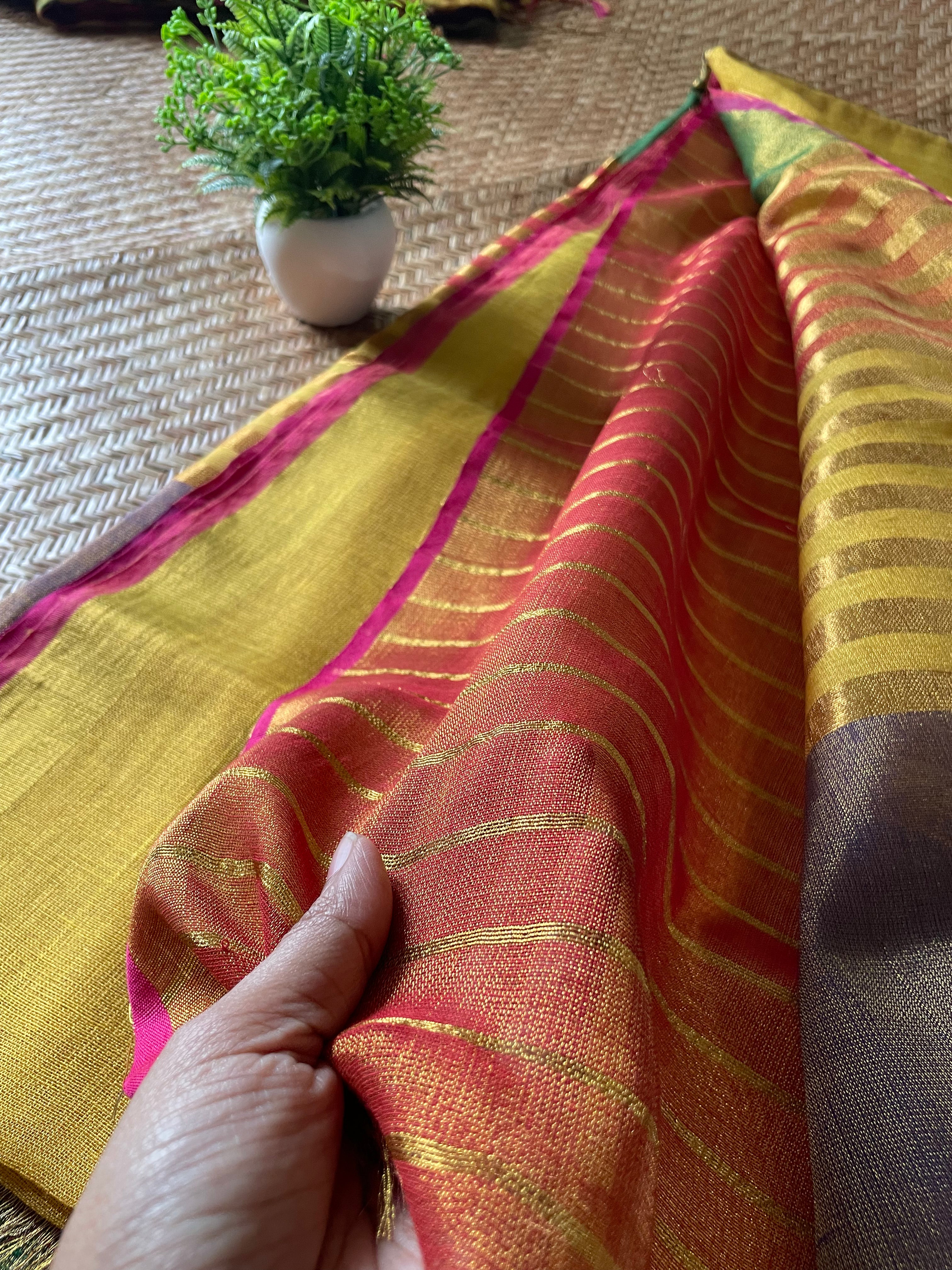 Shine in Linen (yellow)