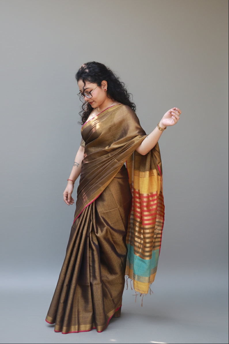 Shine in Linen (Brown)