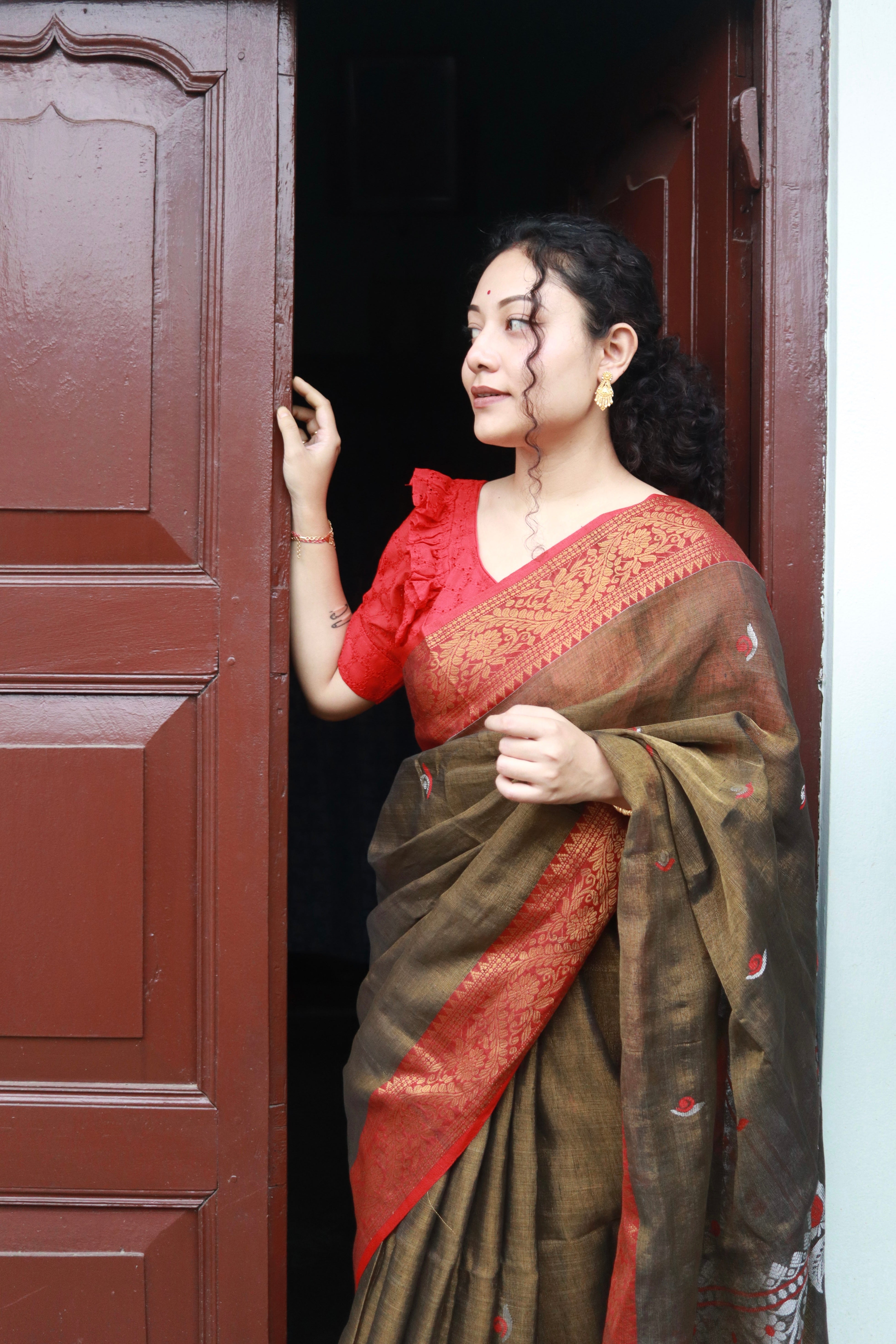 Forest bloom in banarsi linen