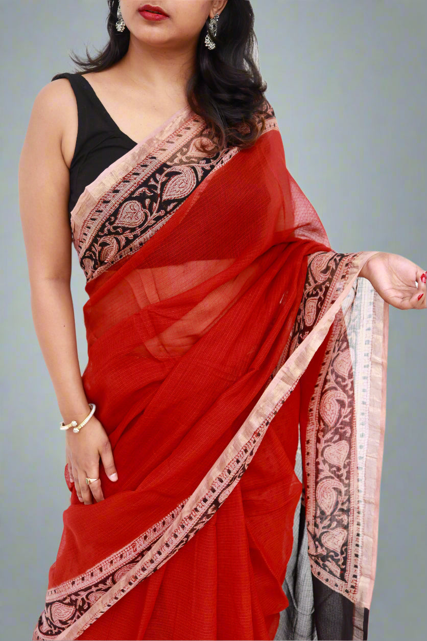 Doria in rusty red 3