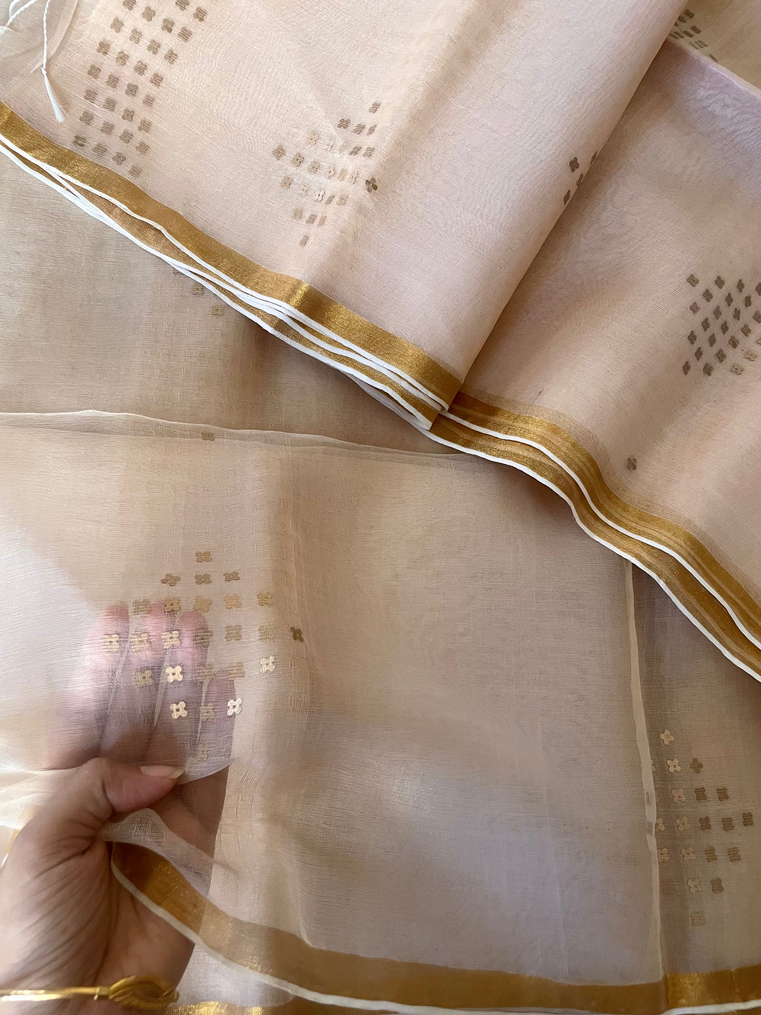 Sunehra sitara, muslin saree.