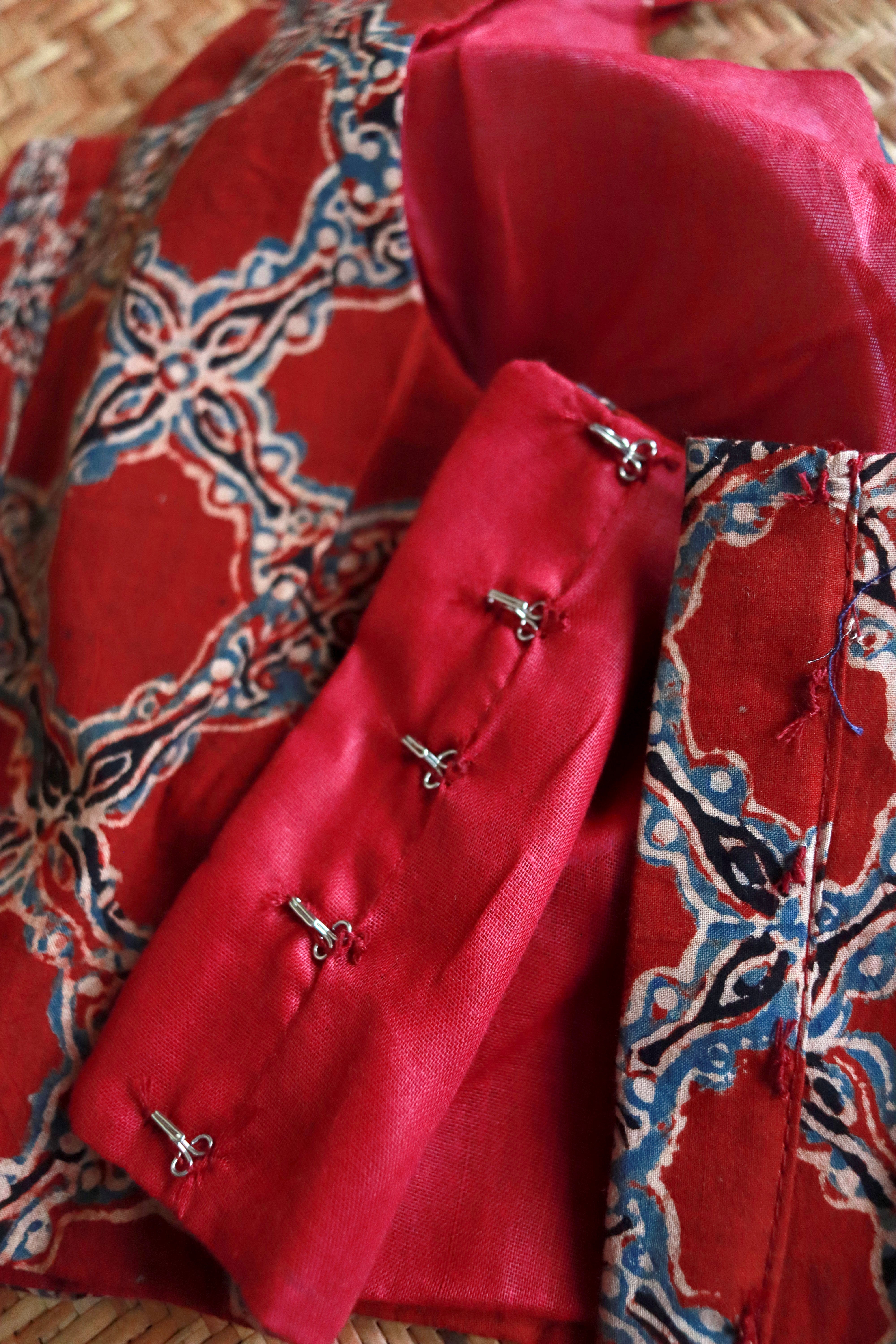 Sweeheart in rust red