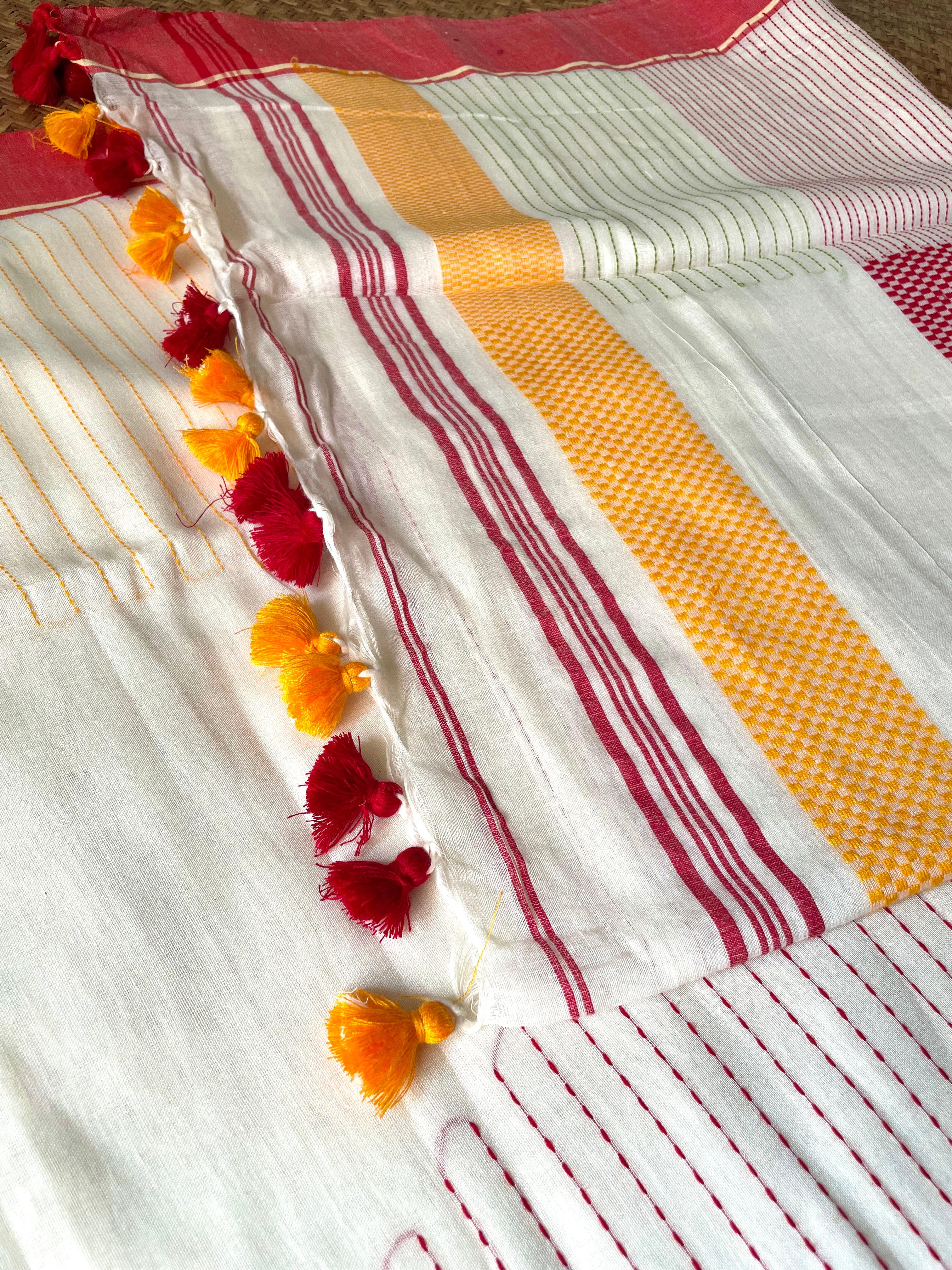 Halka Kantha (laal-shaada)