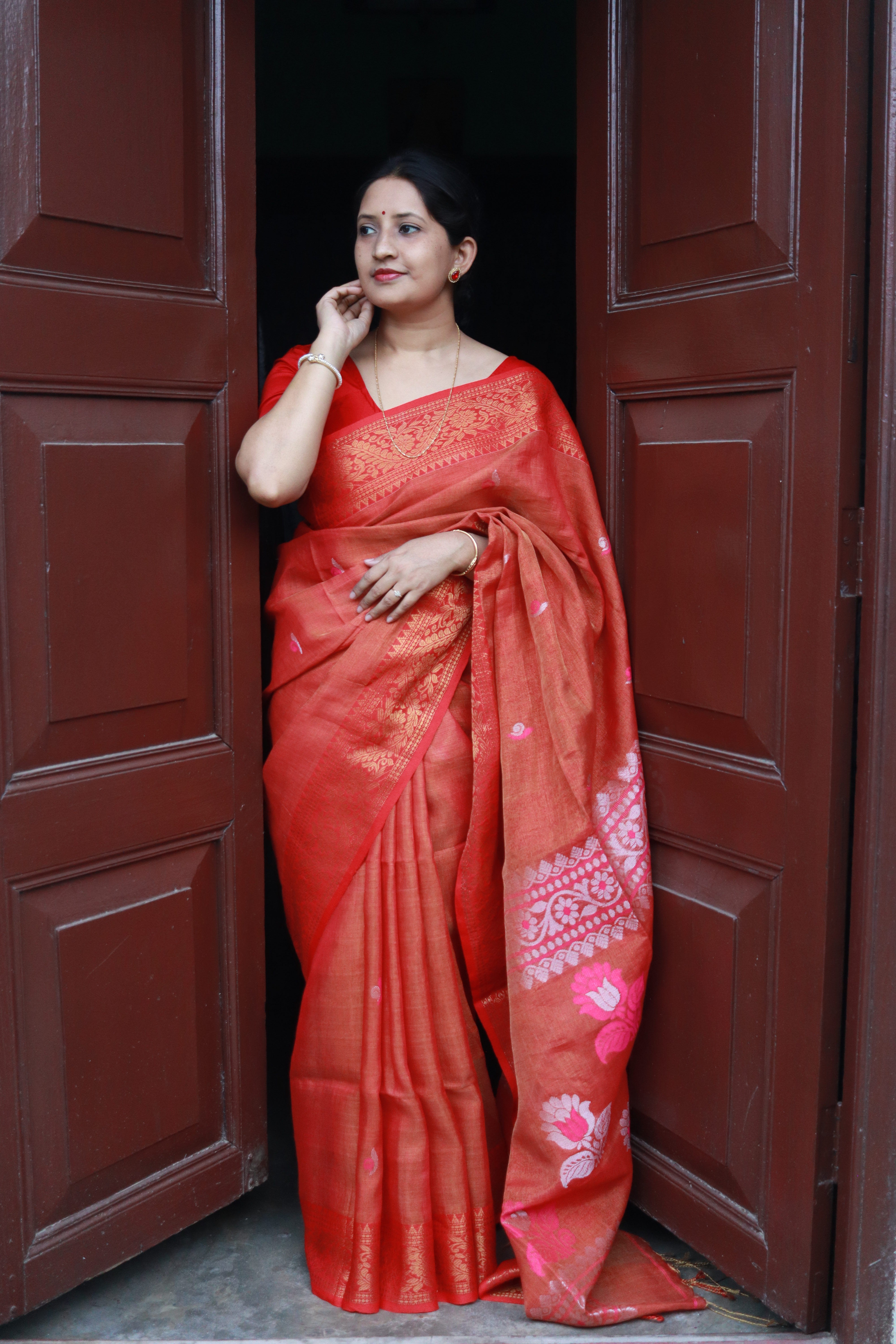 Lava bloom in banarsi linen